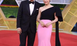 主持人颁奖典礼 主持人颁奖典礼